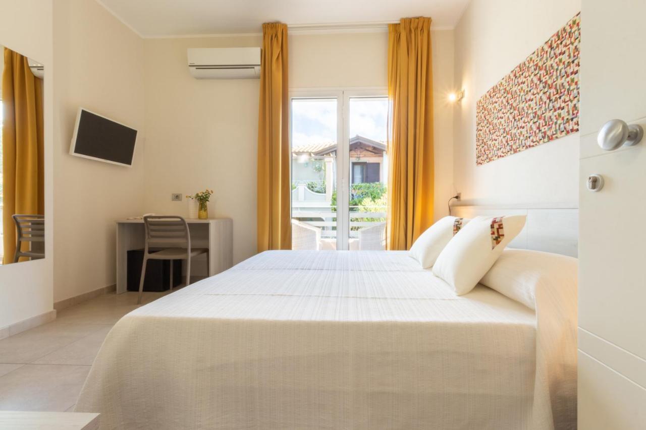 New Ca'Mea Hotel Villasimius Bagian luar foto